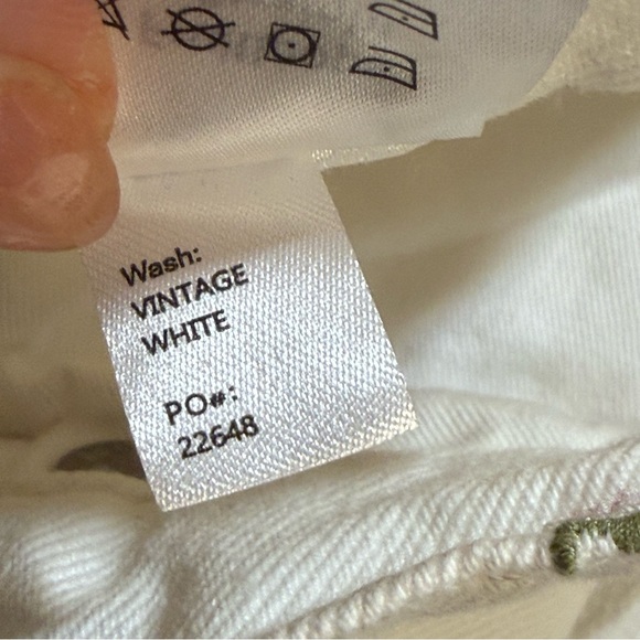 Reformation Cynthia Fruitloops embroidered jeans Vintage white size 23 cottage - Picture 10 of 13